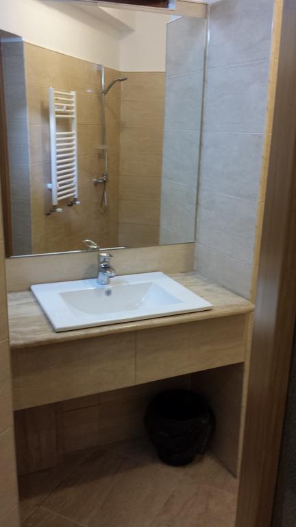 Rent House Universitate Appartamento Bucarest Esterno foto