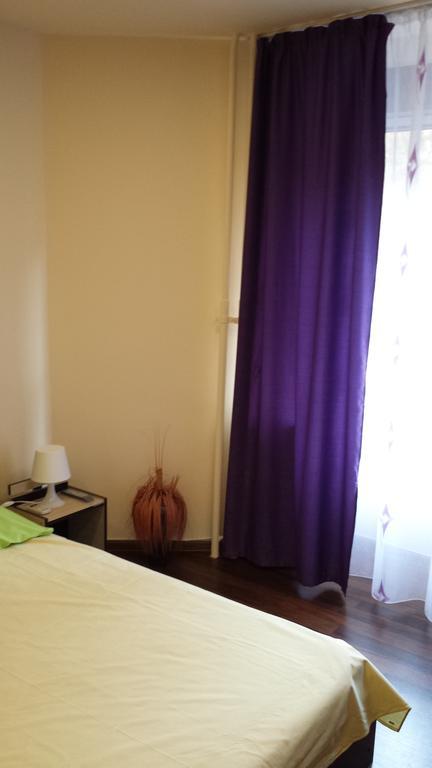 Rent House Universitate Appartamento Bucarest Esterno foto